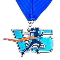 Médaille en émail scintillante en forme de lettre avec ruban bleu vif pour femmes, trophée de finisseur d'événement de course 5K