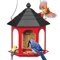 Mangeoire à oiseaux JH-Mech de style pavillon suspendu, design ouvert sur le côté, chambre à graines transparente, plusieurs perchoirs, résistante aux intempéries, pour l'extérieur