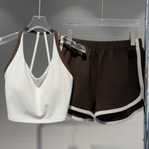 Fabrika OEM kadınlar yüksek kalite 2 parça Halter sutyen tenis etek aktif aşınma pilili Golf kıyafeti nedensel şort takımı - Product Image 4