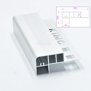 Profilé <span class=keywords><strong>de</strong></span> bordure d'<span class=keywords><strong>escalier</strong></span> en aluminium extrudé, finition argent mat anodisé, <span class=keywords><strong>avec</strong></span> <span class=keywords><strong>LED</strong></span>, fourni par une usine d'extrusion d'aluminium. - Product Image 3