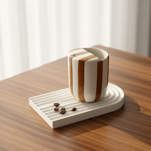 Taza de Café de Cerámica de 10 oz, Azul con Rayas, Pintada a Mano, Resistente al Calor, Antideslizante, con Tapa Integrada y Orificio para Beber, Regalo para Amantes del Café - Product Image 6