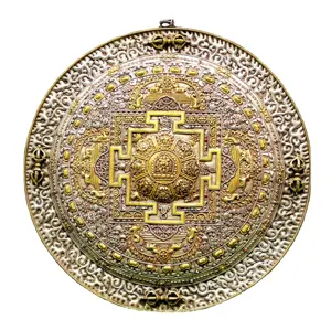 Mandala budista tibetano de cobre con oro piedra tachonada escultura religiosa el budismo de Metal de arte y colección de la INDIA tallada