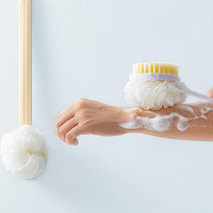 Brosse de bain à long manche, poils doux, brosse de massage pour le dos, pour le bain et l'exfoliation, usage général, matériau plastique - Product Image 4