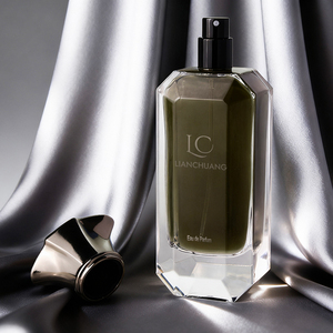 Flacone Spray per Profumo in Vetro Trasparente da 100ml con Base Spessa, Tappo in Lega di Zinco e Confezione Regalo, Vendita all'Ingrosso - Product Image 2