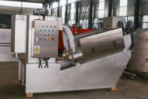 Équipement mécanique de déshydratation des boues à économie d'énergie pour le nettoyage et la digestion des réservoirs de clarification dans les stations d'épuration des eaux usées de tannerie - Product Image 5