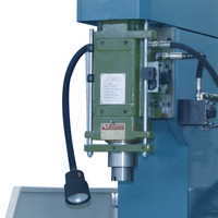 Machine de perçage et de taraudage automatique multi-axes à double poste de travail - Diamètre de perçage max. 35 mm, colonne carrée, haute rigidité