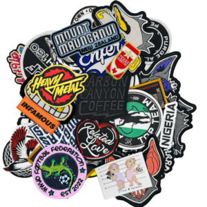 Tùy Chỉnh Thêu Dệt Vải Logo Sắt Trên Bản Vá Lỗi Với Móc Đính kèm Cho Mũ Dệt Huy Hiệu Thêu Các Bản Vá Lỗi - Product Image 1