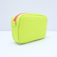 Trousse de Maquillage Douce et Moelleuse en Polyester avec Fermeture Éclair – Sac Organisateur Cosmétique Mignon – Offre Spéciale