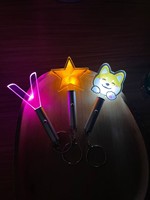 Mini porte-clés lumineux LED en acrylique, stylo-lampe clignotant, cadeau promotionnel, pendentif lumineux pour concert et événement