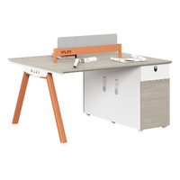 Poste de travail de bureau 4 places avec cloison, bureau informatique moderne en bois, ensemble de mobilier de poste de travail pour employés, vente en gros