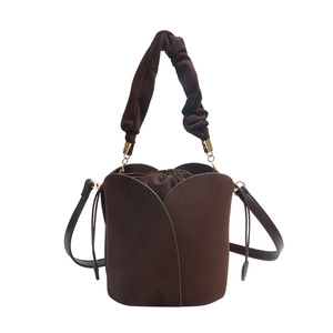 Cross-Border Women's <b>Bag</b> Spring New Design Matte Suede Basket <b>Bag</b> High-End Petal Handheld Crossbody Bucket <b>Bag</b> Tanjing - Product Image 5
