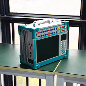 เครื่องทดสอบรีเลย์ฉีดไฟฟ้ารองแบบสามเฟส 110V (1A) - 220V (0.6A) ใช้งานง่ายและรวดเร็ว สีฟ้า - Product Image 5