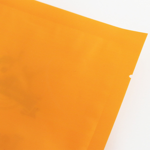 Sachet alimentaire transparent à trois soudures latérales pour céréales, snacks et produits secs, avec fermeture épaisse et impression de logo personnalisée - Product Image 4