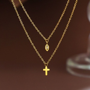 Collar de Acero Inoxidable con Zirconia, Diseño de Cruz, Resistente al Agua y al Deslustre, Chapado en Oro de 18k, Doble Collar para Mujer - Product Image 1