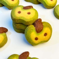Biscuits en forme de pomme au goût de beurre danois, collations croustillantes pour enfants