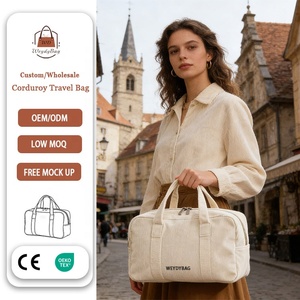 Bolsas de Lona Blancas con Logotipo Personalizado, Bolsas de Deporte de Pana Premium, Bolsa de Viaje Pequeña Minimalista - Product Image 1