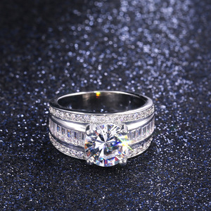 Anello da Donna con Zirconia Cubica, Accessorio di Gioielleria alla Moda - Product Image 3