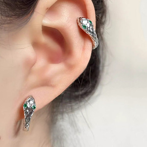 Pendientes <span class=keywords><strong>de</strong></span> serpiente frescos <span class=keywords><strong>de</strong></span> moda para mujer S999, plata pura, circón verde, incrustaciones <span class=keywords><strong>de</strong></span> diamantes, <span class=keywords><strong>Slytherin</strong></span>, gama alta, pequeños geométricos - Product Image 5