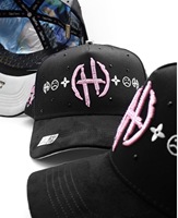 Nuevo Diseño Gorra de Béisbol Snapback de Gamuza de 5 Paneles con Visera Curva para Hombre y Mujer, Estilo Dandi Hats Backpack Boys El Mago Thirty One