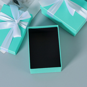 Boîtes personnalisées haut de gamme faites à la main avec logo, couvercle et base, en carton avec lamination mate, emballage cadeau de mariage avec ruban - Product Image 6