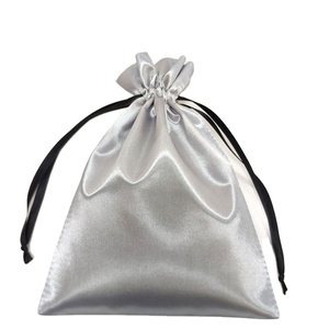 Bolsa de Satén Gris Personalizada con Cordón de Cinta, Bolsas de Seda para Joyería - Product Image 6
