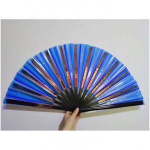 พัดมือไม้ไผ่ PVC สะท้อนแสงโฮโลแกรมสีรุ้งขนาดใหญ่ ขายดี สำหรับงานเทศกาลดนตรี งานแต่งงาน งานเต้นรำ การแสดง และเป็นของขวัญ - Product Image 5