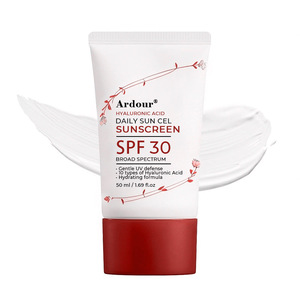 ครีมกันแดดให้ความชุ่มชื้นสำหรับใบหน้าสเปกตรัมกว้าง SPF 50 - Product Image 4