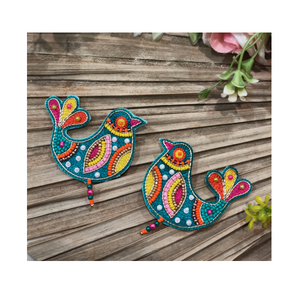 Pendientes de cuentas hechos a mano de alta calidad con detalles artísticos artesanales, joyería llamativa diseñada para un estilo étnico contemporáneo. - Product Image 2