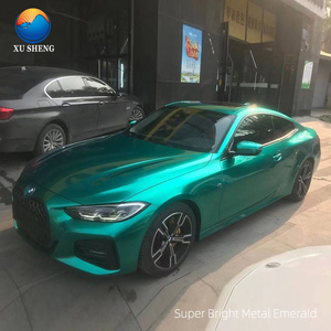 Vinilo Adhesivo Cromado Verde Esmeralda Súper Brillante para Automóviles, 1.52*18m, Cobertura Completa, Adhesivo Metálico Negro, 1 Año de Garantía para Autos - Product Image 1