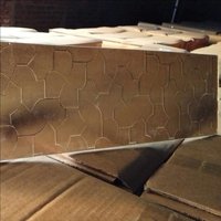 Vidrio estampado en relieve de tamaño personalizado decorativo para puertas de armarios de cocina