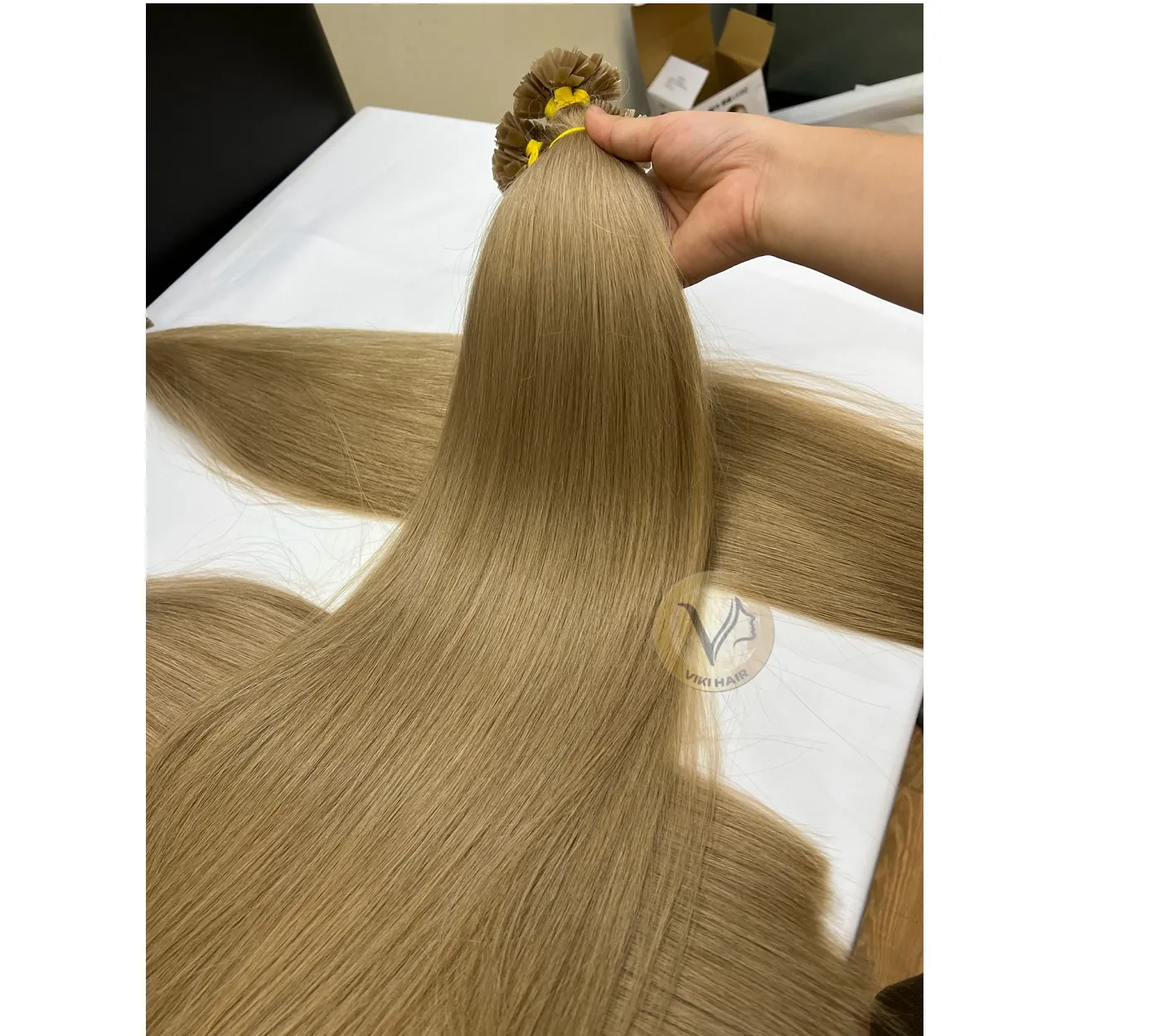 人間の髪ブラジルのフラットチップヘアエクステンションレミーバージンヘアベトナムからの二重描画ケラチンストレート