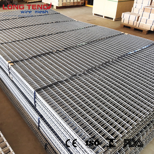 Prix usine 5x5cm 2x2 pouces 201 304 316 SS panneau de treillis métallique soudé en acier inoxydable <span class=keywords><strong>pour</strong></span> clôture ou cage de volière - Product Image 4