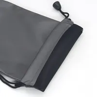 Sac à cordon étanche à la poussière à coudre manuelle de petite taille Sac en polyester noir Pochette pour câble de données pour casque