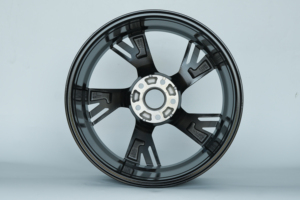 En stock Roues en fonte de 17 18 19 pouces avec face de machine noire 5x114.3 Pneus de voiture de tourisme Conception à cinq rayons pour AUDI A4 A6 A8 - Product Image 4