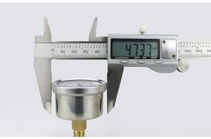 40mm 소형 압력 게이지 <span class=keywords><strong>Psi</strong></span> 바 단위의 고정밀 2.5% 압력계 디스플레이 축 방향 압력계 압력 게이지 - Product Image 5