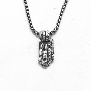 Yunnique – collier avec pendentif en acier inoxydable pour hommes, style rétro punk, forme de pierre, chaîne de bijoux à la mode pour un usage occasionnel - Product Image 1