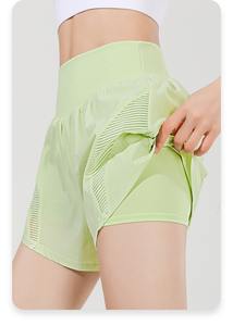 Pantalones cortos de gimnasio de malla de doble capa para mujer Logotipo personalizado Ropa de entrenamiento de yoga Pantalones cortos deportivos de verano sueltos de color sólido - Product Image 4