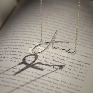 قلادة نسائية من الفولاذ المقاوم للصدأ مع ألماس، مخصصة حسب الطلب، معتمدة من CE، مجوهرات أنيقة - Product Image 5