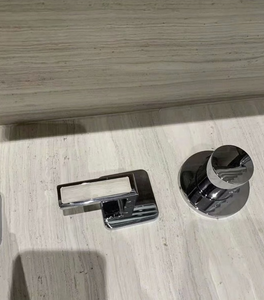 Plans de travail en marbre d'Athènes Serpeggiante, dalles de marbre naturel à grain blanc boisé - Product Image 6