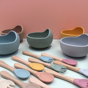 Tazón de Silicona de Grado Alimenticio con Succión para Bebés, Logotipo Personalizado, Libre de BPA, Vajilla para Niños Pequeños, Juego de Regalo - Product Image 1