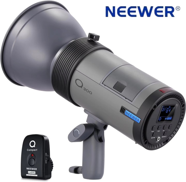 NEEWER Q300 300Ws 2.4G Outdoor Studio Flash with Q Compact Wireless Trigger 7800mAh Li Ion Battery Powered Strobe Light