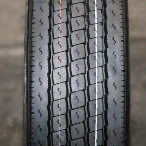 Neumático de Camión Sin Cámara TBR HAWKWAY 265/70R19.5 255/70R22.5 275/70R22.5 para Todas las Posiciones, Neumático Comercial para Camión 265/70R19.5 - Product Image 1