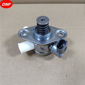 Pompe à carburant haute pression DNP pour <span class=keywords><strong>Mercedes</strong></span> C300 350 <span class=keywords><strong>E200</strong></span> E300 E350 S350 SLK350 A2760700101 A2760700601 0261520217 0261520218 - Product Image 4