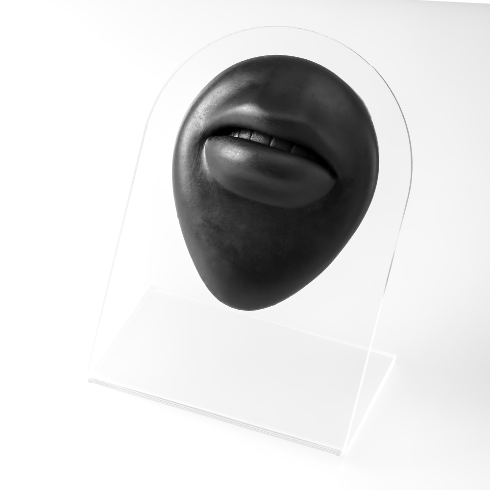 BBlack mouth(with display stand)