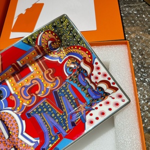 New Classic Royal Nordic Smokeless Square Ceramic Cigar <b>Ashtray</b> for Living Room Home Decoration - Product Image 3