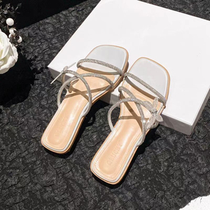 Sandales plates tendance pour femmes, design personnalisé, bout carré, papillon doré rose, nouvelle collection - Product Image 6