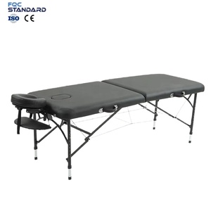 <span class=keywords><strong>Table</strong></span> <span class=keywords><strong>de</strong></span> <span class=keywords><strong>massage</strong></span> pliable en aluminium, directement <span class=keywords><strong>de</strong></span> l'usine, avec éponge haute densité, pieds réglables noirs, personnalisable pour les hôtels et les salles <span class=keywords><strong>de</strong></span> sport - Product Image 1
