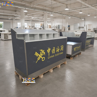 Comptoir d'immigration et de douane aéroportuaire en pierre artificielle noire, comptoir de contrôle des passeports, comptoir de service public aéroportuaire