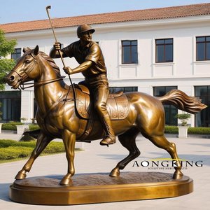 Potente escultura de hombre de bronce estatua de Caballero de alta calidad estatua de caballero en caballo a la venta - Product Image 5