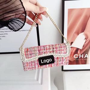 Étui de protection en cuir avec chaîne pour <span class=keywords><strong>iPhone</strong></span> 17 Pro, motif dentelle en laine, compatible Apple 16 Pro - Product Image 2